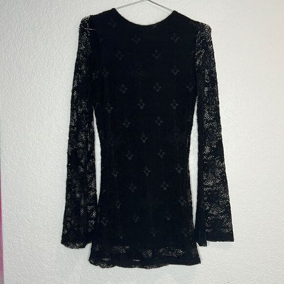 Nightcap Clothing Black Lace BodyCon Open Back Bellesleeve Mini medium - Picture 3 of 16